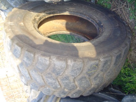 Специални  гуми за фадрома 17,5 R 25